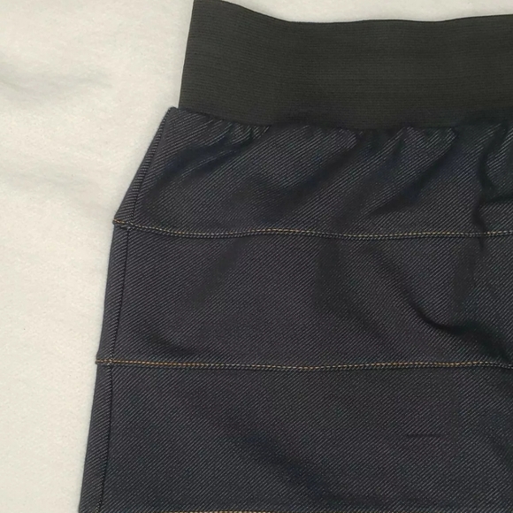 Blue Asphalt Womens Indigo Denim Paneled Stretch Pull On Skirt Size L. - Picture 4 of 10